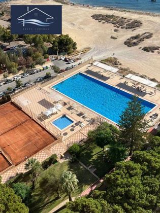 Foto 2 de Piso en venta en Cabo de las Huertas de 2 habitaciones con terraza y piscina