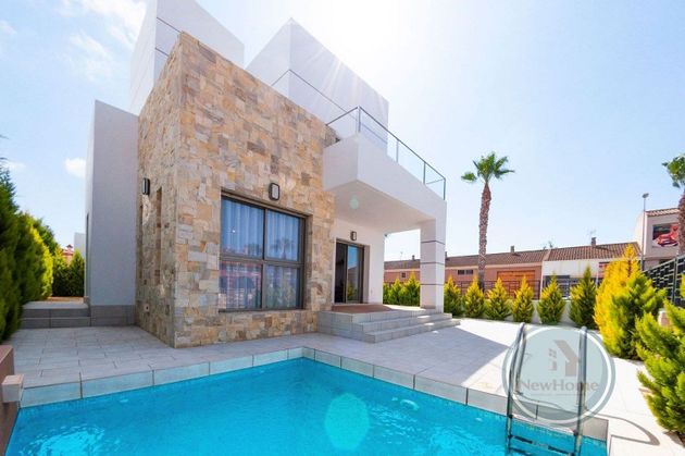 Foto 1 de Xalet en venda a La Dorada - Rame de 3 habitacions amb terrassa i piscina