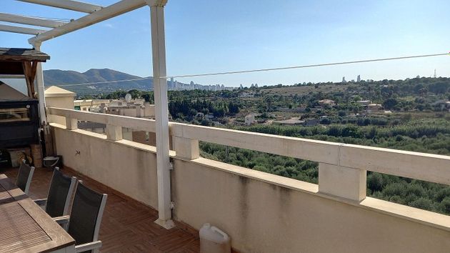 Foto 2 de Pis en venda a Alfaz del Pi Pueblo-Urbanizaciones de 6 habitacions amb terrassa i piscina