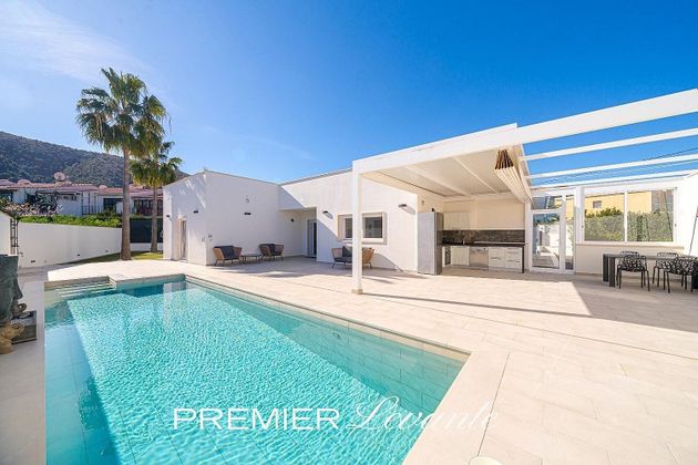 Foto 1 de Xalet en lloguer a L'Albir-Zona Playa de 4 habitacions amb terrassa i piscina