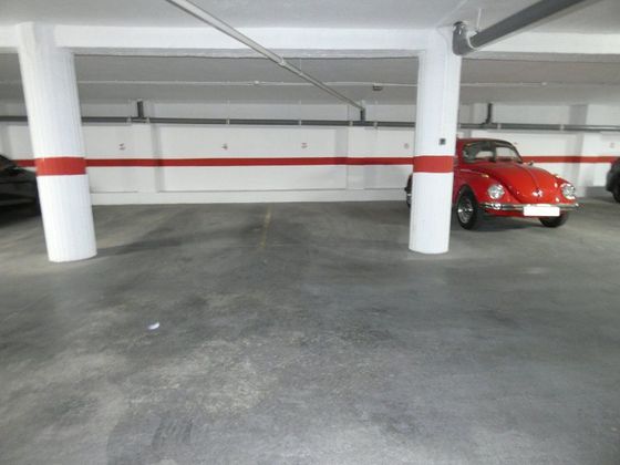 Foto 1 de Garaje en venta en Ensanche - Diputación de 29 m²