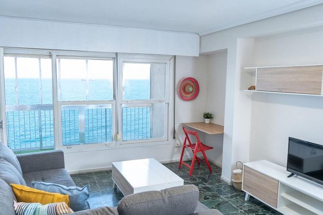Foto 2 de Pis en lloguer a Vistahermosa de 3 habitacions amb terrassa i mobles