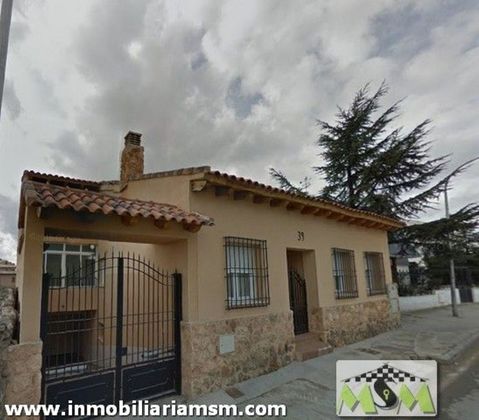Foto 1 de Xalet en venda a calle Don Manuel Martinezaedo de 5 habitacions amb terrassa i piscina