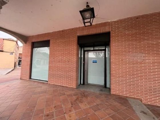 Foto 2 de Local en venda a pasaje Guardia Civil de 400 m²