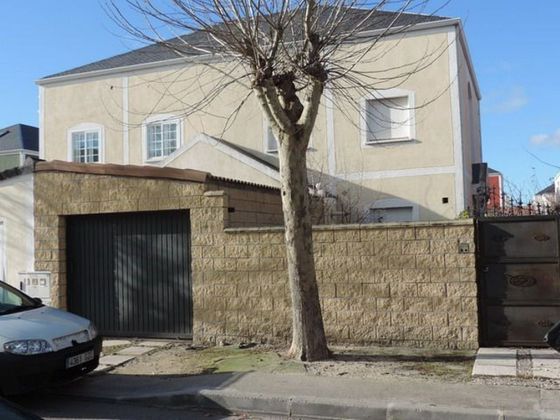 Foto 1 de Casa en venda a calle Esquivias de 4 habitacions amb terrassa i garatge