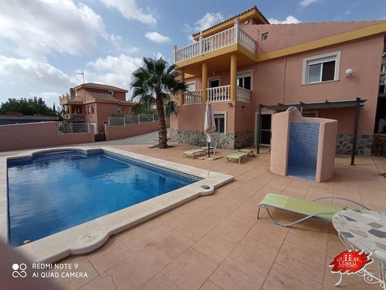 Foto 1 de Chalet en venta en Valle del Sol - Rio Park de 6 habitaciones con terraza y piscina