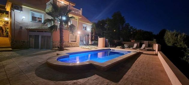 Foto 2 de Chalet en venta en Valle del Sol - Rio Park de 6 habitaciones con terraza y piscina