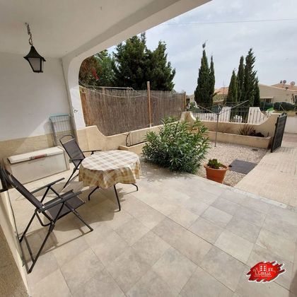 Foto 2 de Casa adossada en venda a Valle del Sol - Rio Park de 2 habitacions amb terrassa i jardí