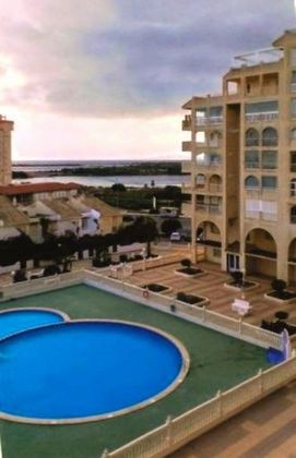 Foto 1 de Piso en venta en Zona Entremares de 2 habitaciones con terraza y piscina