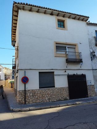 Foto 2 de Casa en venda a Centro de Ocaña de 4 habitacions amb garatge i balcó