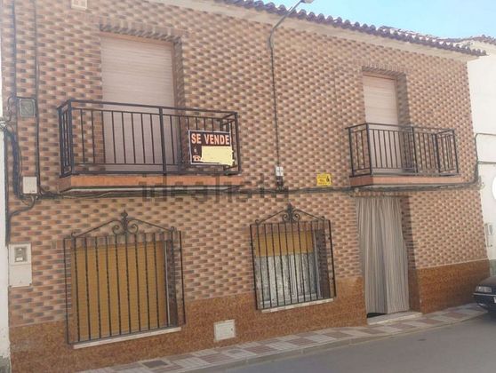Foto 1 de Casa adossada en venda a Villatobas de 6 habitacions amb terrassa i aire acondicionat