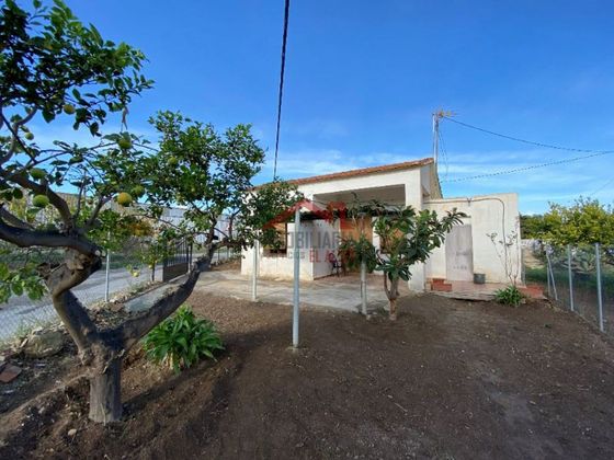 Foto 1 de Casa en venda a carretera De Torrellano Al Aeropuerto de 2 habitacions amb terrassa i jardí