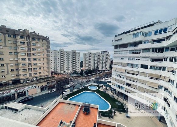 Foto 1 de Alquiler de piso en Albufereta de 3 habitaciones con terraza y piscina