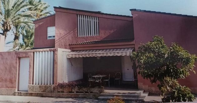 Foto 1 de Venta de casa rural en Alzabares de 5 habitaciones con piscina y garaje