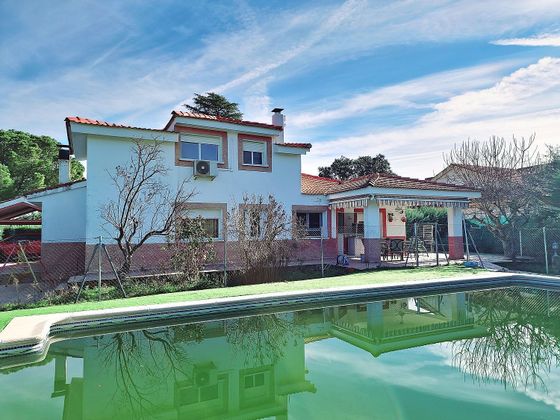 Foto 2 de Chalet en venta en Villar del Olmo de 5 habitaciones con piscina y garaje