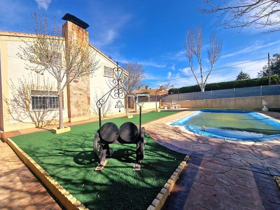 Foto 1 de Chalet en venta en Eurovillas de 5 habitaciones con terraza y piscina