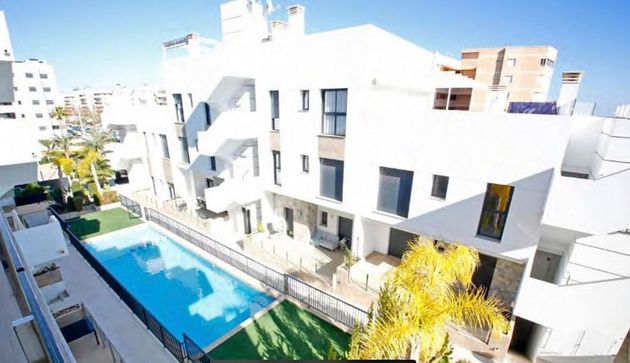 Foto 2 de Ático en alquiler en avenida Escandinavia de 2 habitaciones con terraza y piscina