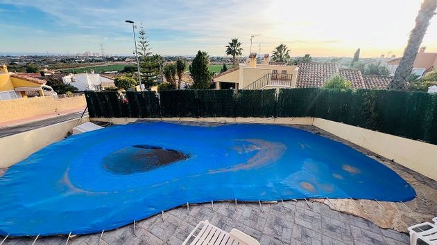 Foto 2 de Xalet en lloguer a Villafranqueza de 3 habitacions amb terrassa i piscina