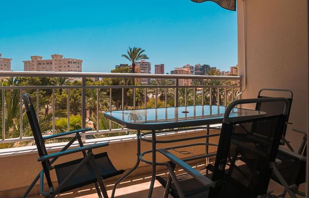 Foto 2 de Piso en alquiler en Playa de San Juan de 2 habitaciones con terraza y piscina