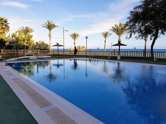 Foto 2 de Piso en alquiler en Playa Mucha Vista de 2 habitaciones con terraza y piscina