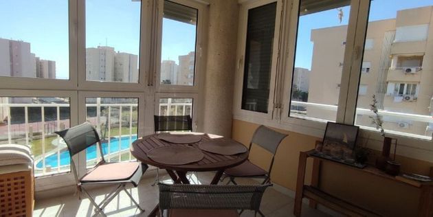 Foto 2 de Piso en venta en calle Profesor Rafael Casasemper de 2 habitaciones con terraza y piscina