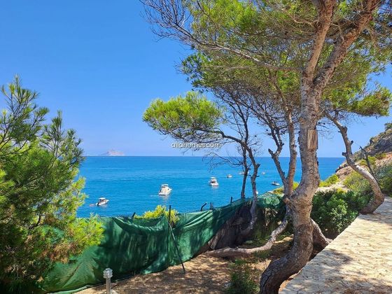Foto 2 de Xalet en venda a L'Albir-Zona Playa de 2 habitacions amb jardí i aire acondicionat