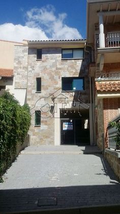 Foto 1 de Piso en venta en Miraflores de la Sierra de 2 habitaciones con terraza y ascensor