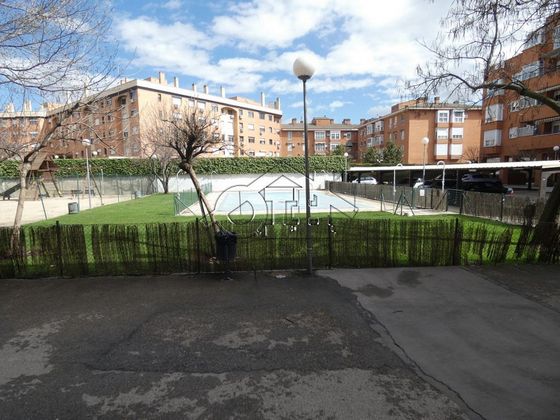 Foto 1 de Pis en venda a Parque Cataluña - Cañada - Soto de 2 habitacions amb terrassa i piscina