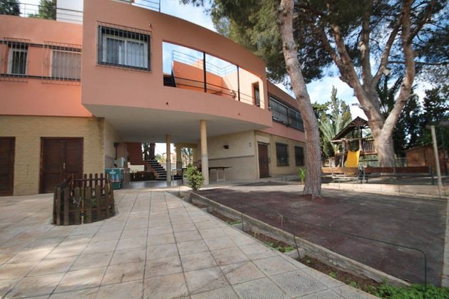 Foto 1 de Xalet en venda a Los Balcones - Los Altos del Edén de 6 habitacions amb terrassa i piscina