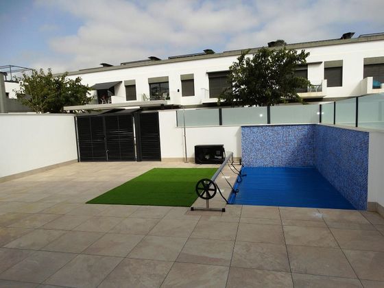 Foto 2 de Venta de casa en Santiago de la Ribera de 3 habitaciones con terraza y piscina