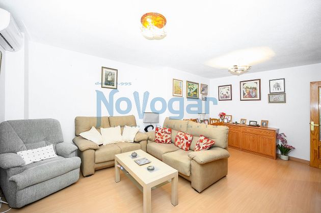 Foto 1 de Piso en venta en Mariblanca - Villafontana de 4 habitaciones con terraza y garaje