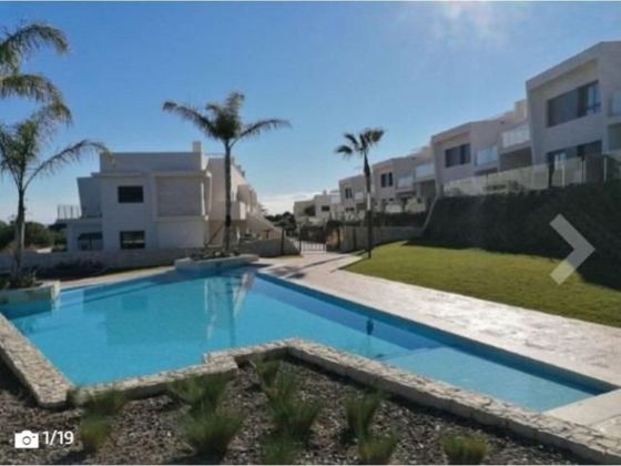 Foto 1 de Casa adossada en venda a Pinar de Campoverde de 2 habitacions amb terrassa i piscina