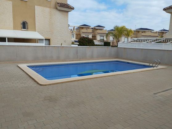 Foto 2 de Chalet en venta en El Mojón de 4 habitaciones con piscina y garaje