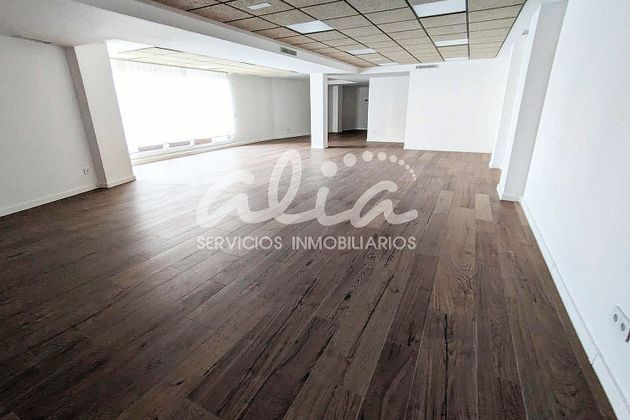 Foto 1 de Oficina en venda a Zona Centro - Ayuntamiento amb garatge