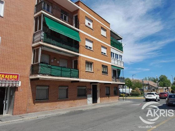 Foto 2 de Pis en venda a Griñón de 3 habitacions amb terrassa