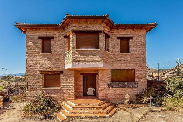 Foto 1 de Casa en venta en Torrelaguna de 7 habitaciones con terraza y piscina