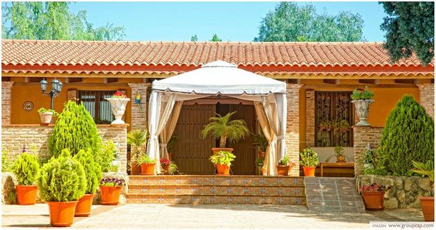 Foto 1 de Chalet en venta en Casco Urbano de 6 habitaciones con terraza y piscina