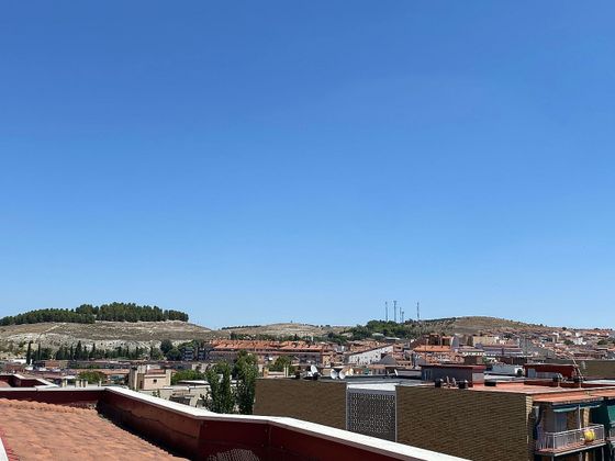 Foto 1 de Pis en venda a Centro - Arganda del Rey de 3 habitacions amb terrassa i garatge