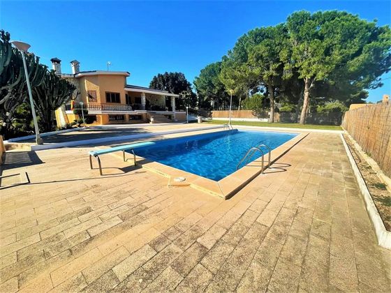 Foto 2 de Xalet en venda a Jubalcoi de 5 habitacions amb piscina i jardí