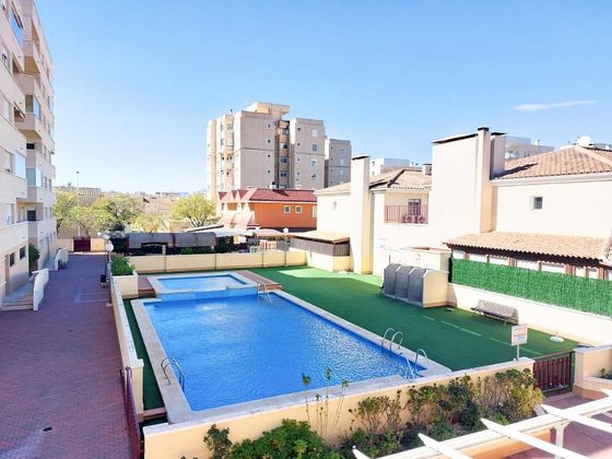 Foto 1 de Casa en venda a Ciutat Universitària de 4 habitacions amb terrassa i piscina