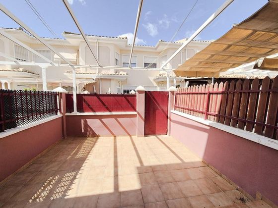 Foto 1 de Venta de casa adosada en Ciutat Universitària de 3 habitaciones con terraza y piscina