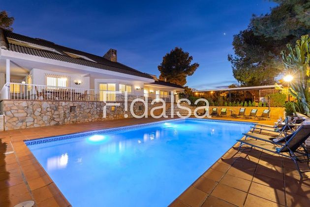 Foto 1 de Xalet en venda a La Alcayna de 9 habitacions amb terrassa i piscina