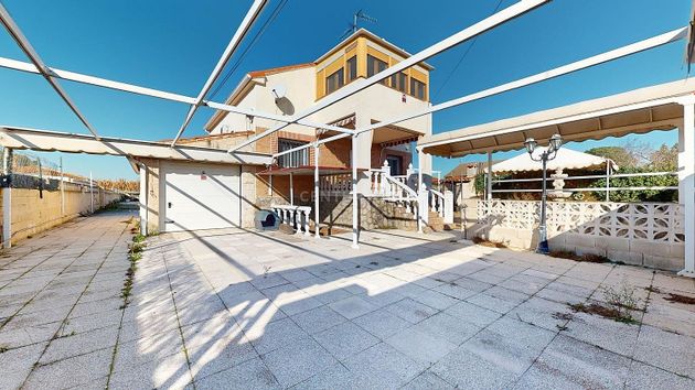 Foto 1 de Venta de casa en Otero de 4 habitaciones con piscina y garaje