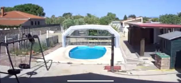 Foto 2 de Venta de casa en Otero de 4 habitaciones con piscina y garaje