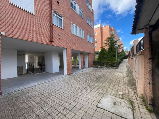 Foto 2 de Piso en venta en Rivas Urbanizaciones de 3 habitaciones con piscina y garaje