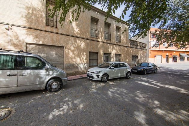 Foto 2 de Xalet en venda a plaza De la Concordia de 7 habitacions amb terrassa i garatge