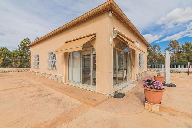 Foto 1 de Casa en venda a calle Partida Carrus de 3 habitacions amb terrassa i piscina