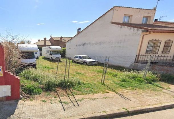 Foto 2 de Venta de terreno en calle Santa Agueda de 329 m²