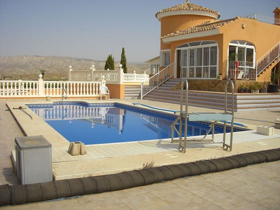 Foto 1 de Xalet en venda a Busot de 3 habitacions amb terrassa i piscina