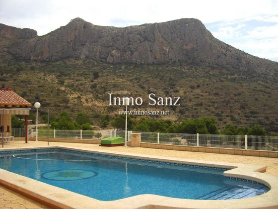 Foto 2 de Xalet en venda a Busot de 7 habitacions amb terrassa i piscina